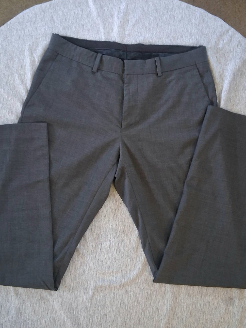 H&M Men's Regular Fit Straight Leg Dark Grey Dress Pants 34R